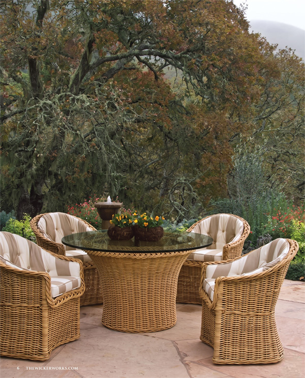 536Round Dining Table (Ø 60in)